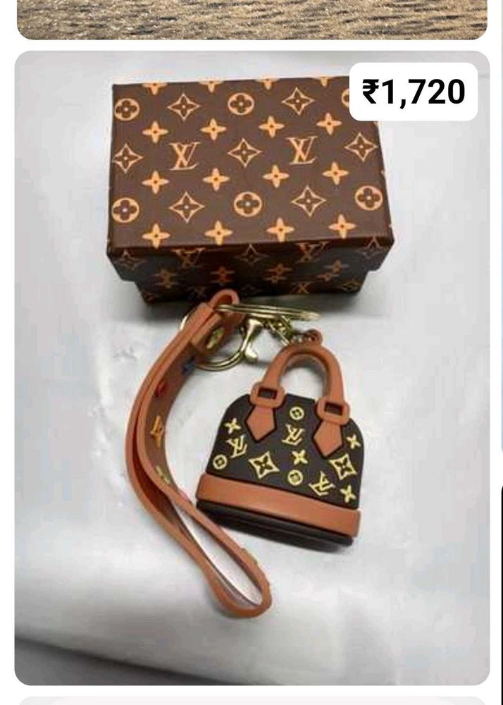 Louis Vuitton Medium Bag Charm