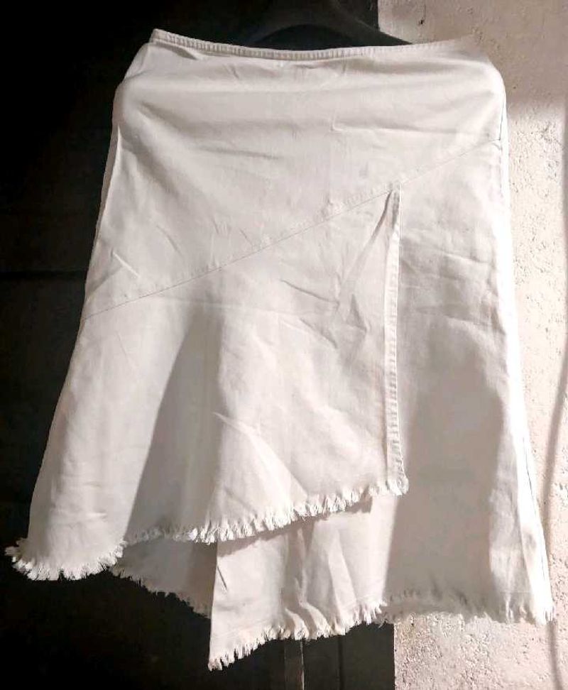 Cream  Frayed Hem Skirt