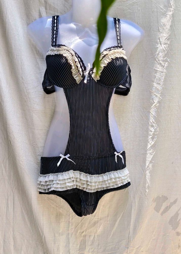 I. SEXIEST BODYSUIT
