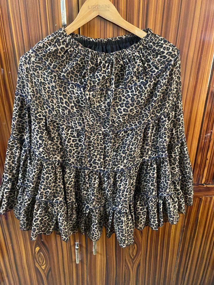 Leopard Print Tiered Short Skirt