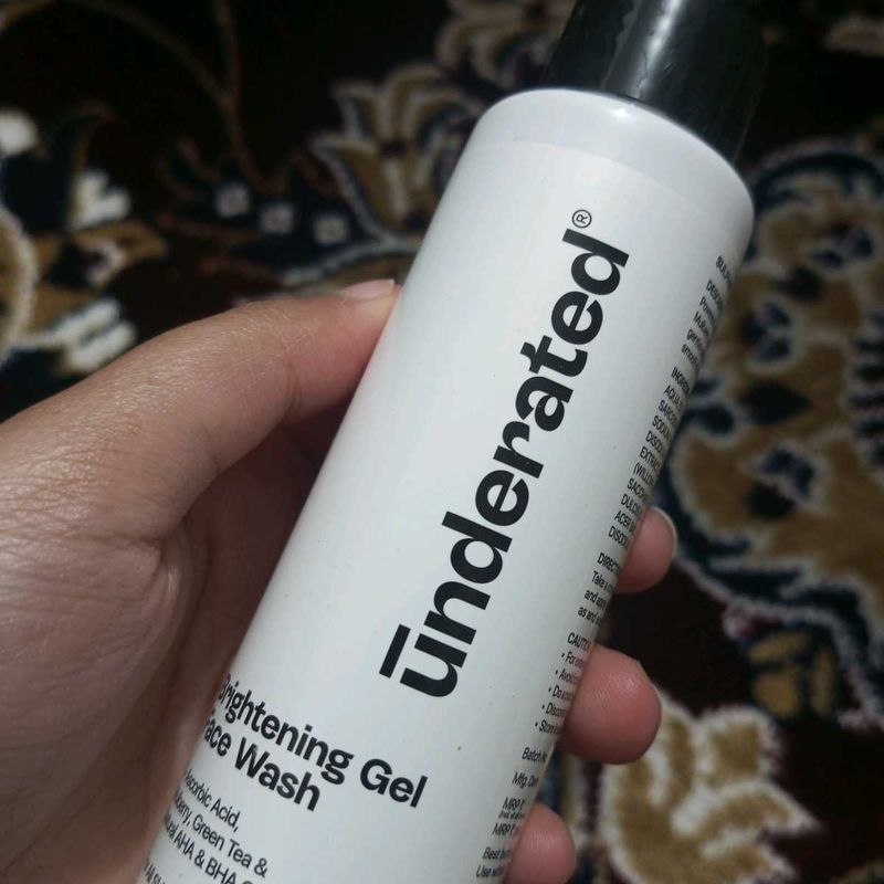 Underrated Brightening Gel Face Wash