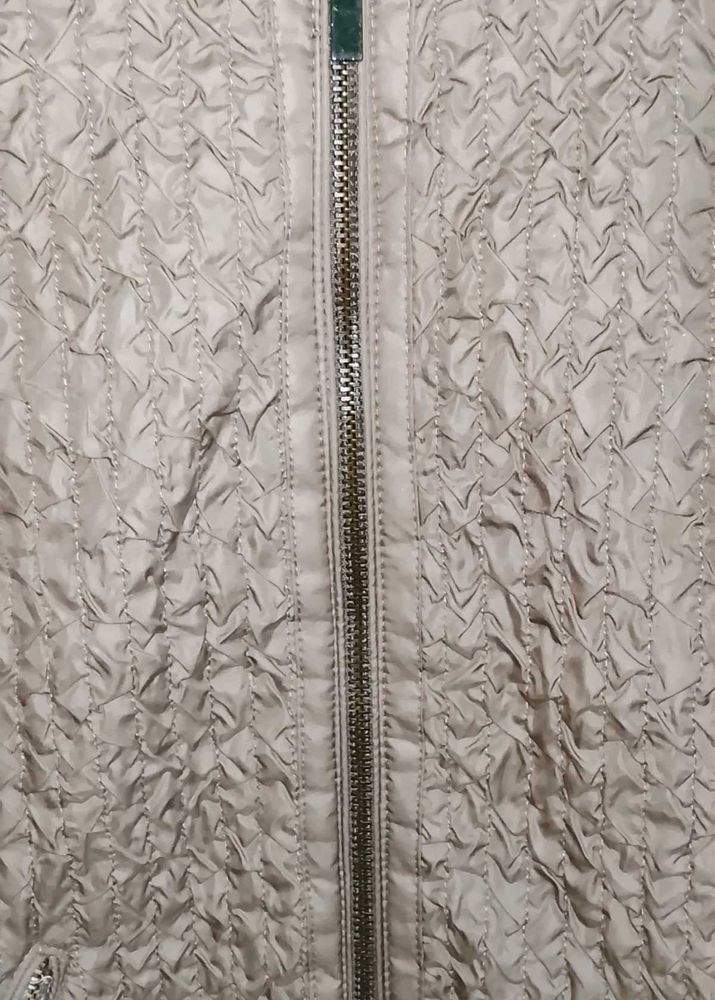 zara woman jacket soft fabric nd very comfortable