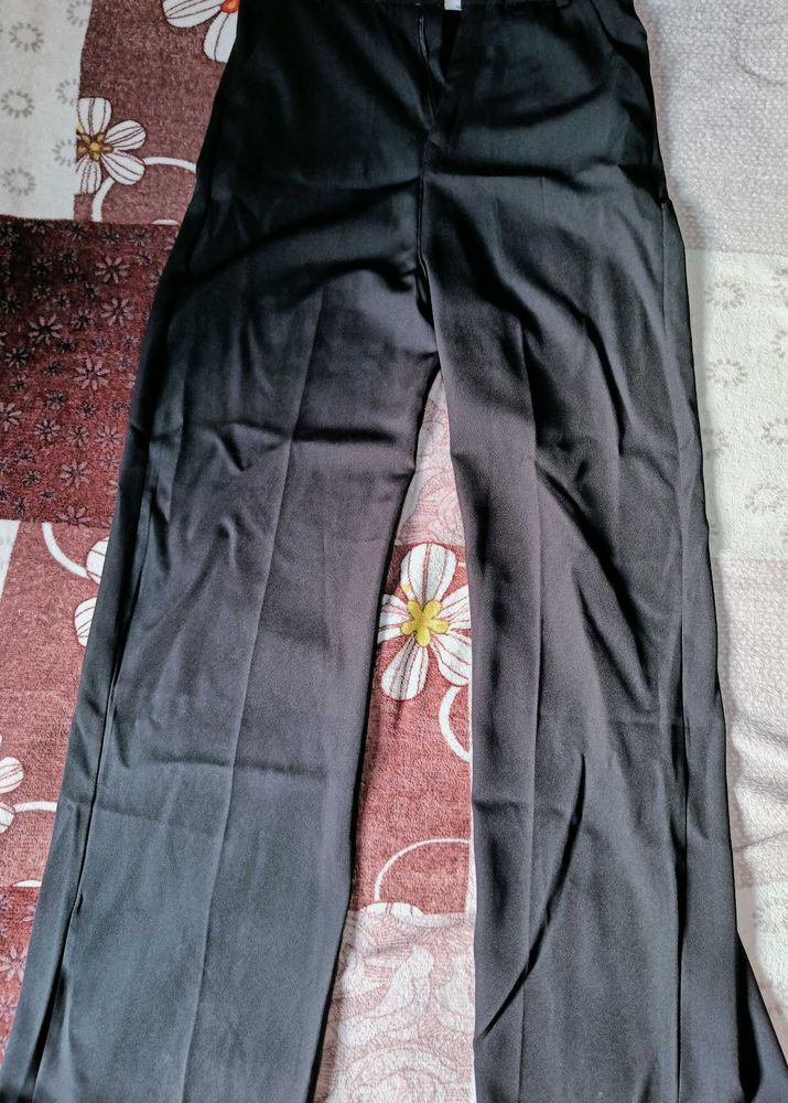 Classic Black Wide-Leg Trousers