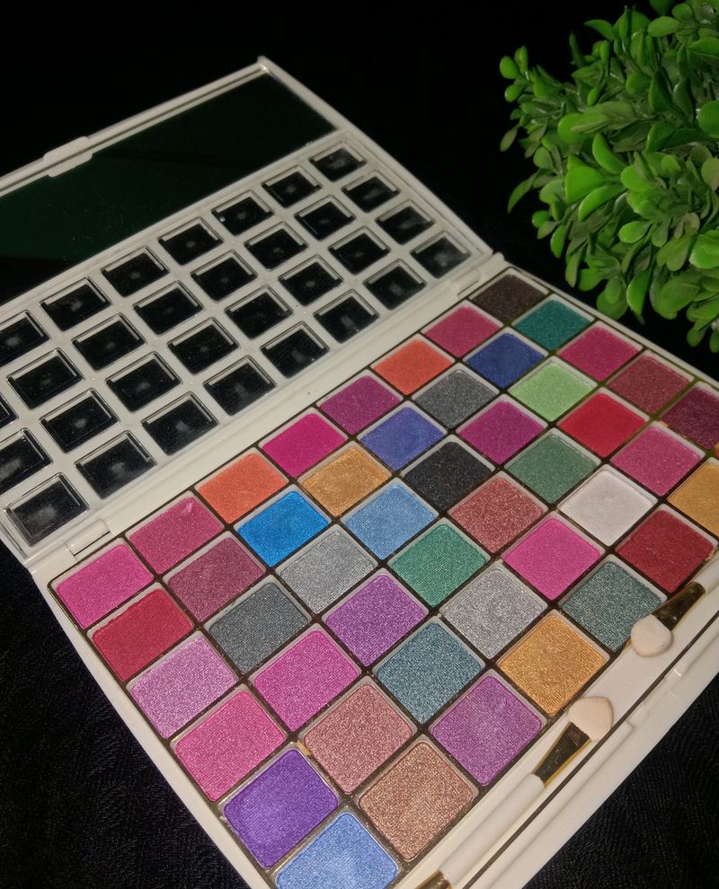 Hilary Rhoda Eyeshadow Palette 🎨