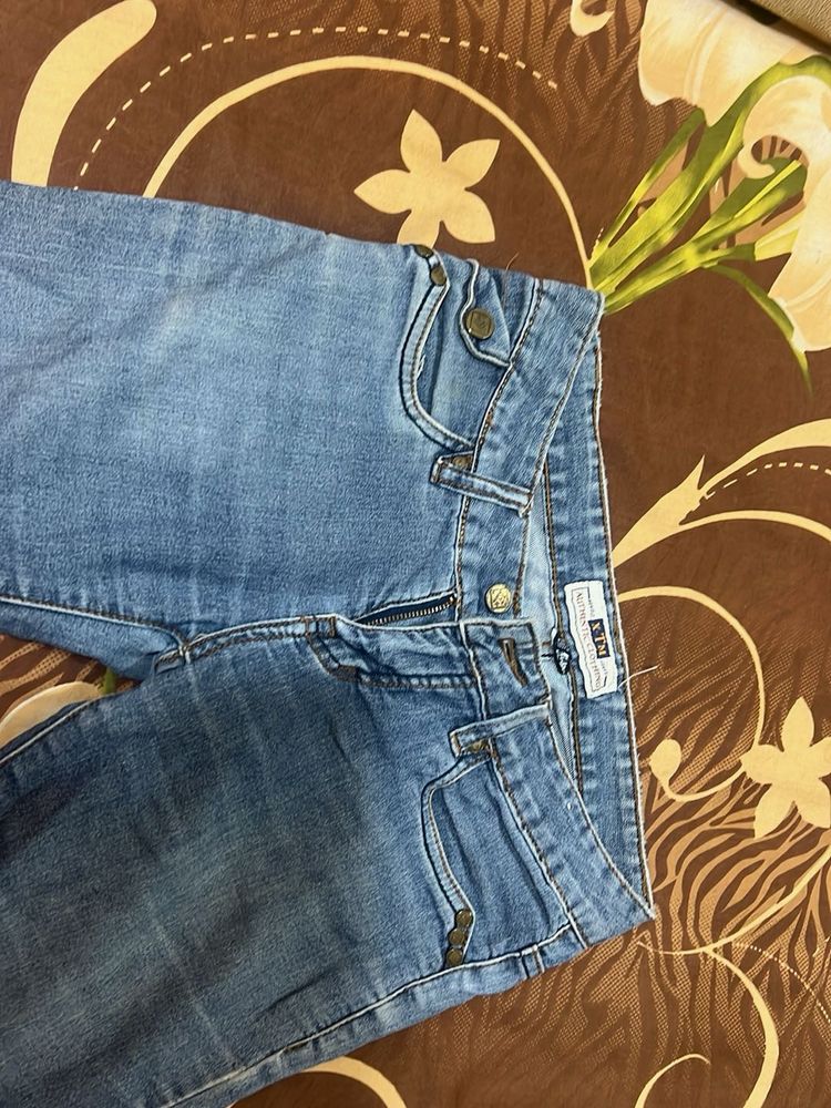 Levi&#39;s Blue Denim Jeans