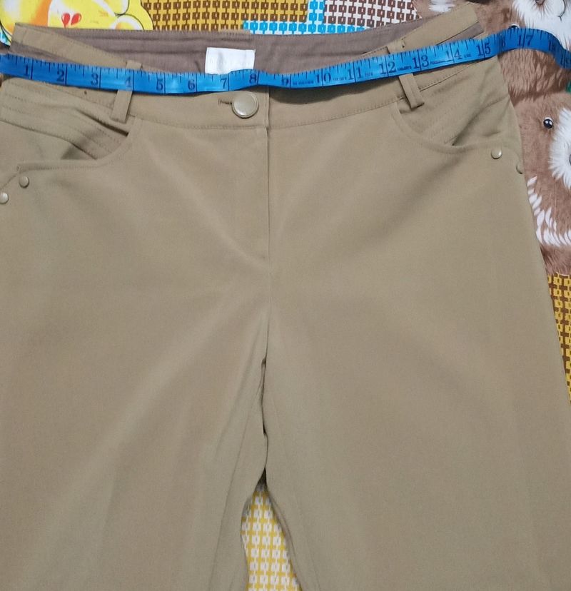 Brown Trousers 28 To 30  Size