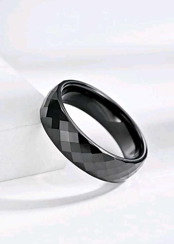 Black Ceramic Ring