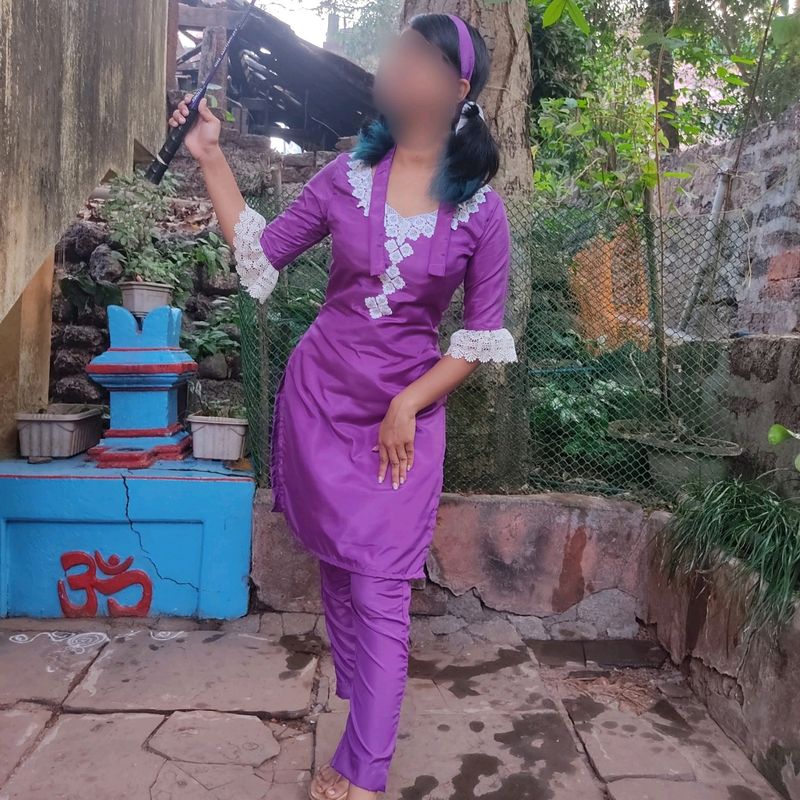 Shanti Priya Full Look From Om ShantiOm