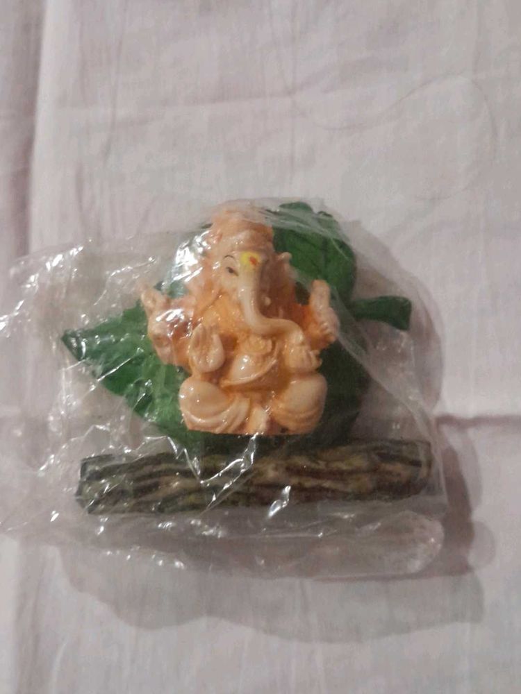 Ganesha Idol on Leaf