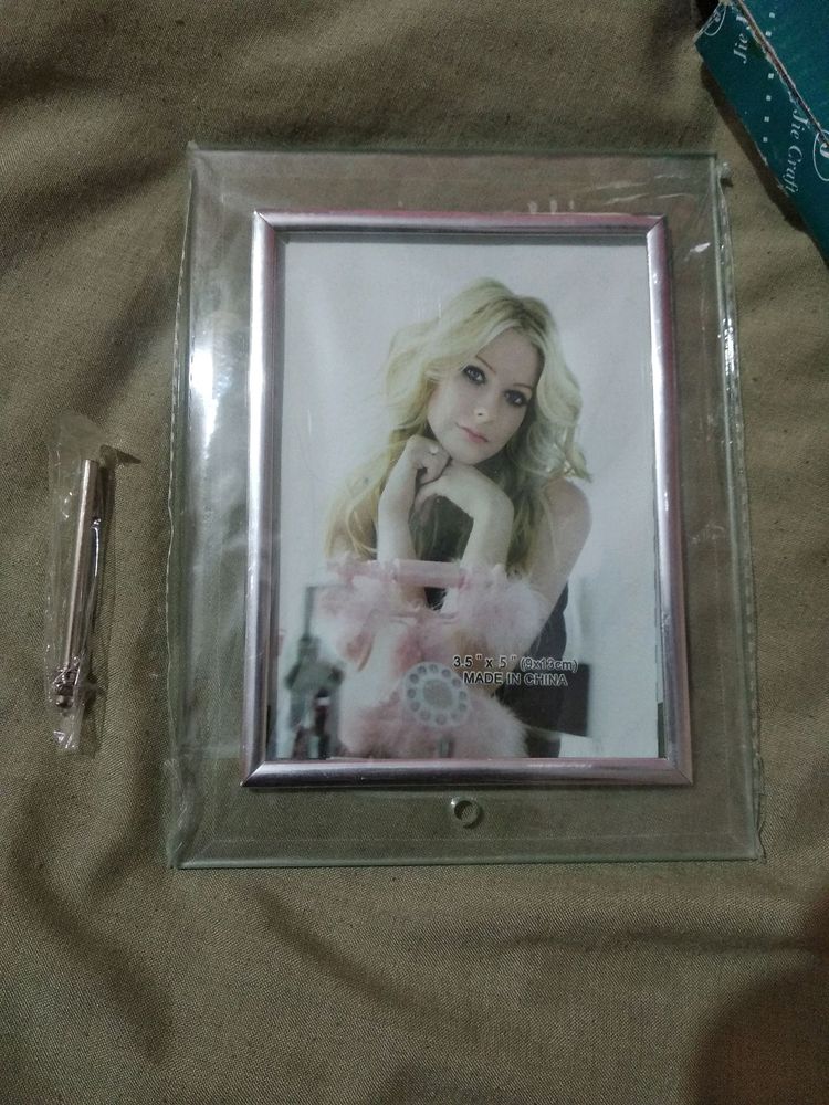 Glass photo frame