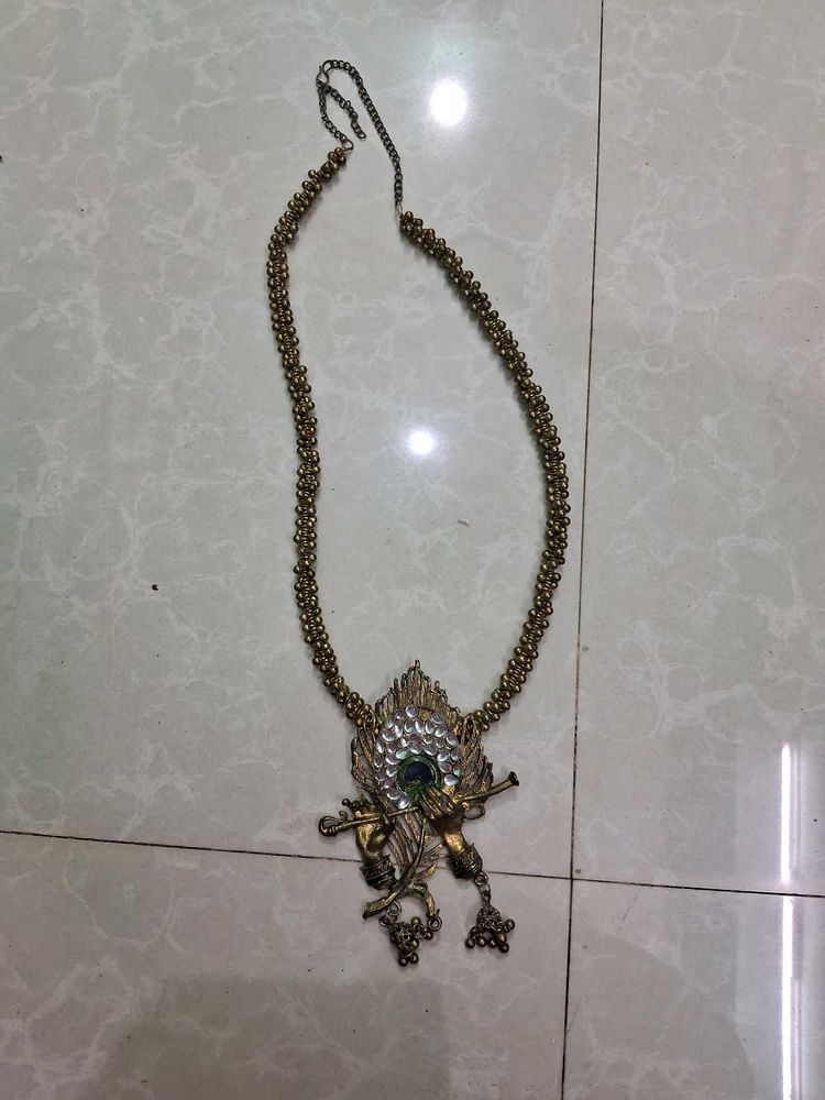 Peacock Feather Shape Necklace... Golden In Colour