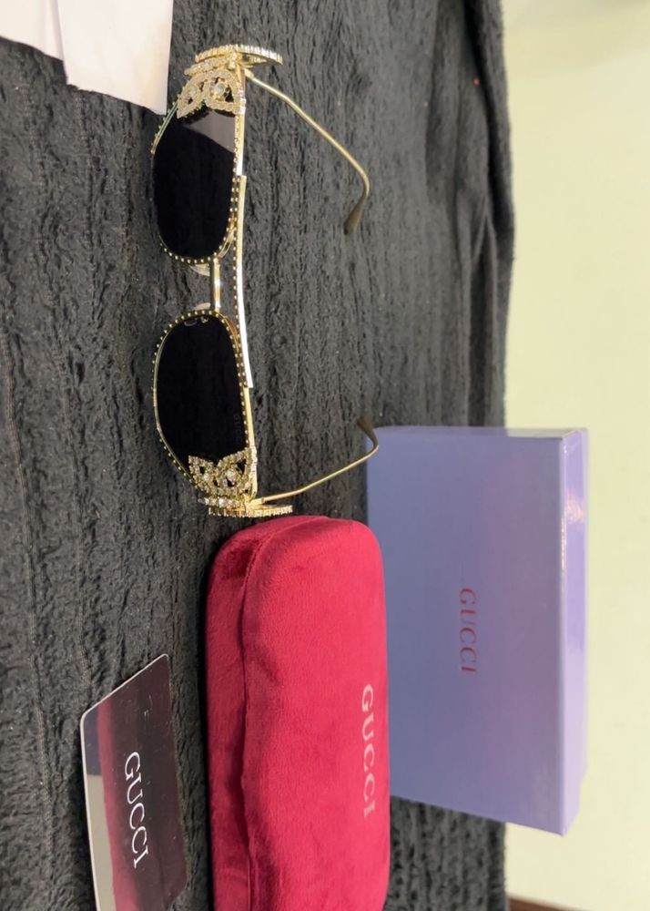 🇮🇹 Gucci Imported Rhinestone Sunglasses