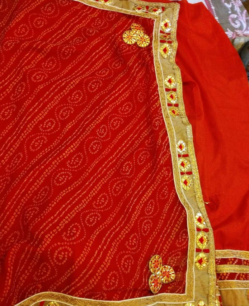 Heavy Border Chundari Print Saree For Wedding