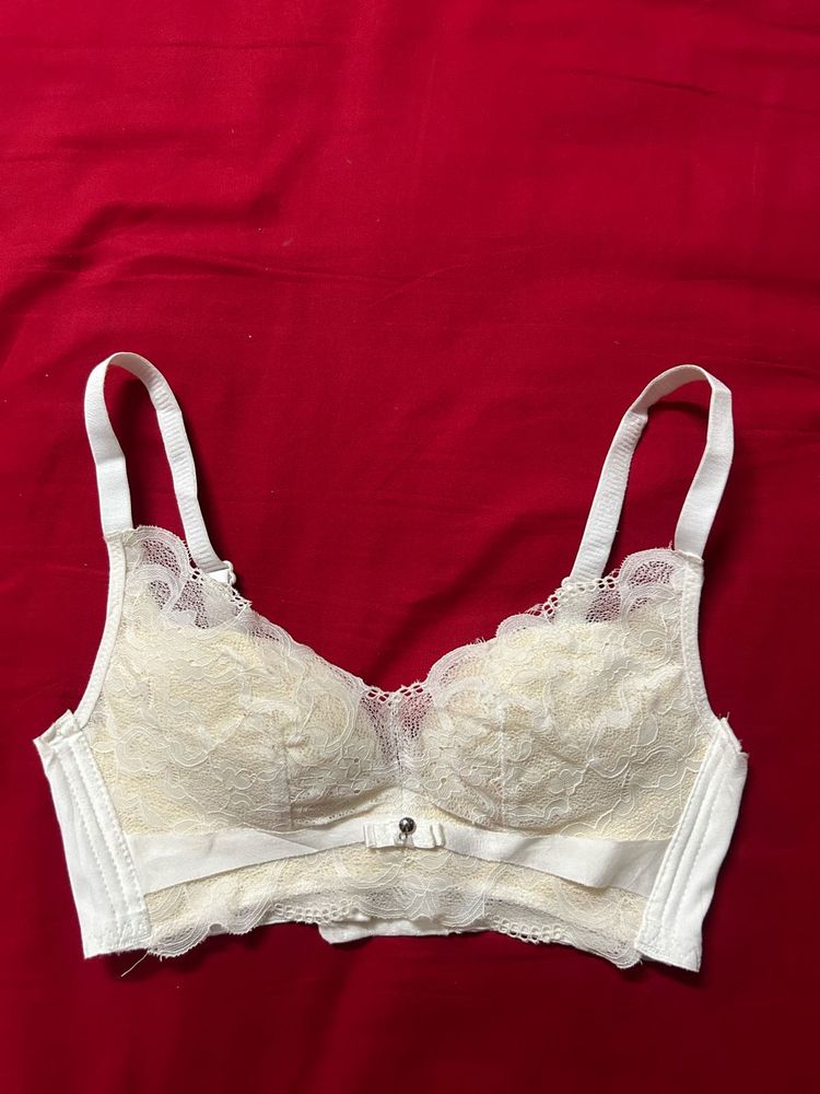 Lace Detail Bra
