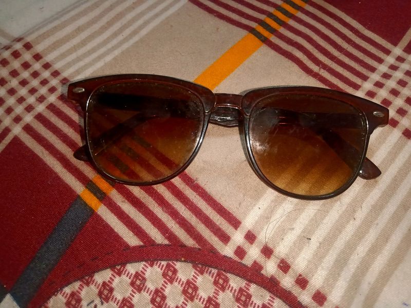 Brown Goggle