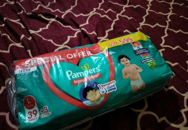 Pant Style Large Diapers + 3 Free Feather Diaper