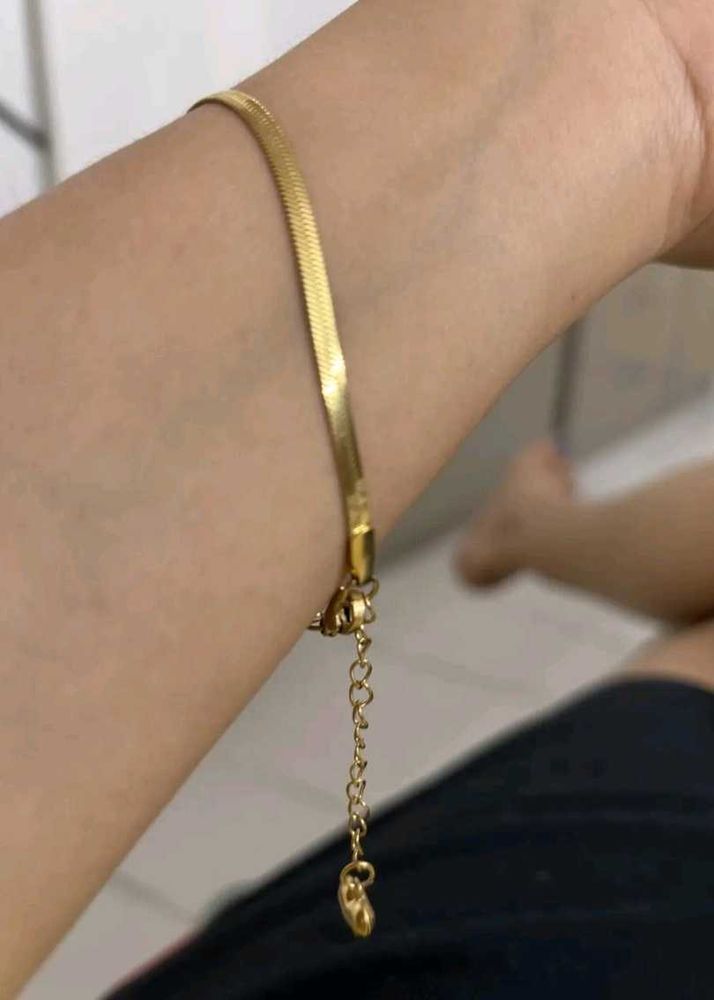 Gold Herringbone Bracelet