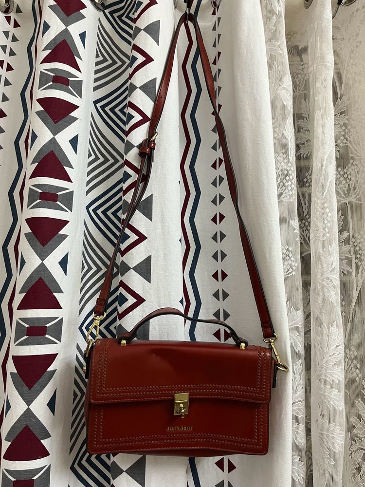Allen Silly Sling Bag