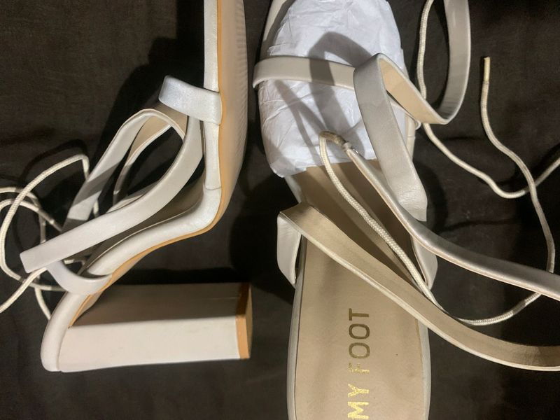BLOCK HEELS