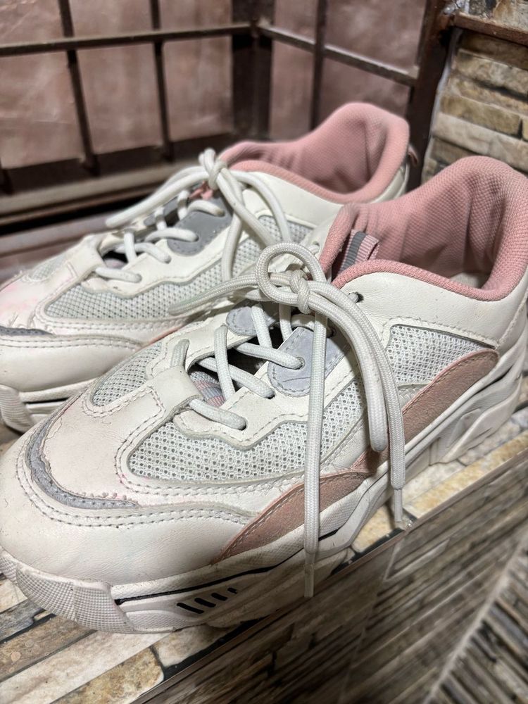 White Sneakers Shoes