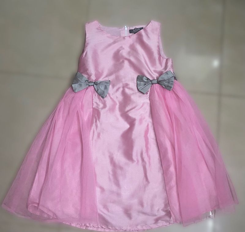 Kids Bows Frock (6-7)PRICE DROP