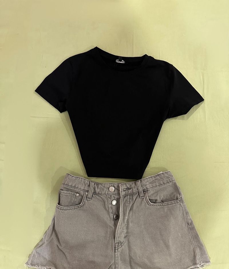Black Cropped T-Shirt