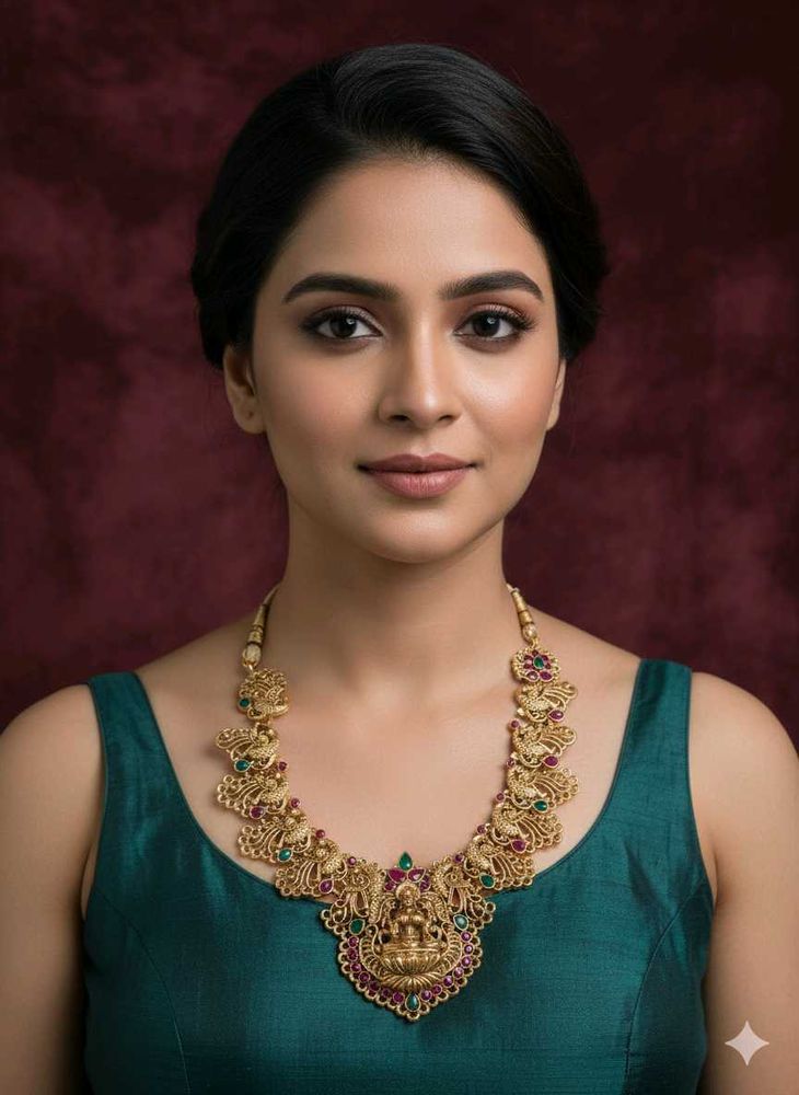 new Gold temple Elegant Necklace