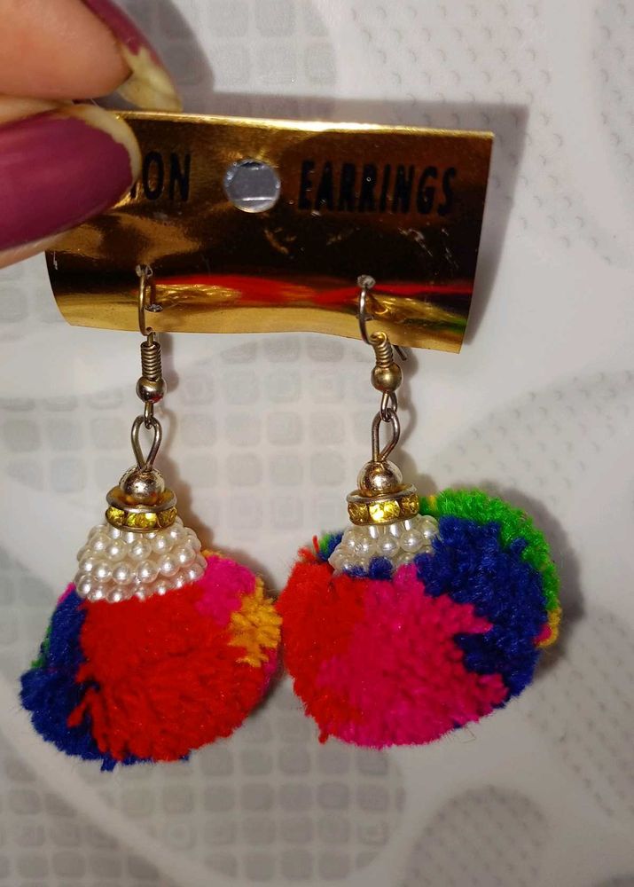 Colorful Pom Earing
