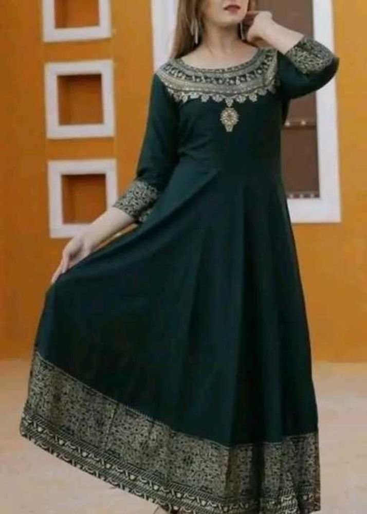 Elegant Green Ethnic Gown
