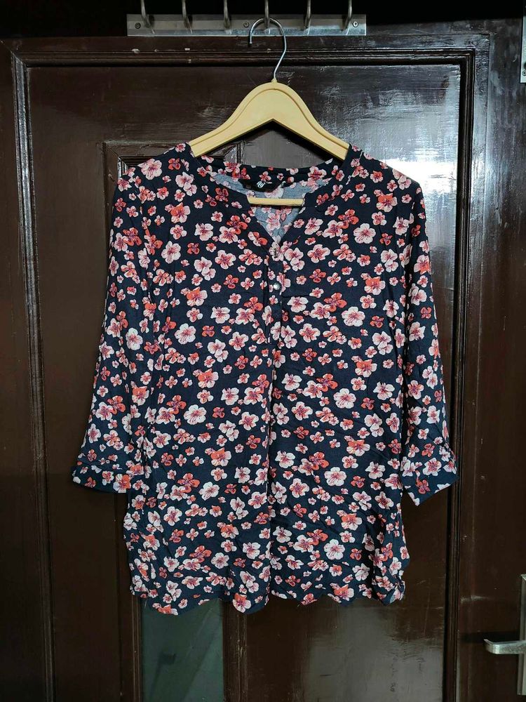 Floral Print Three Quarter Sleeve Top