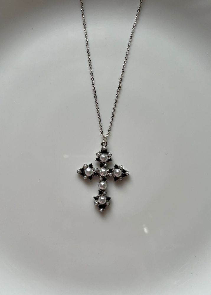 Cross Pendant Necklace