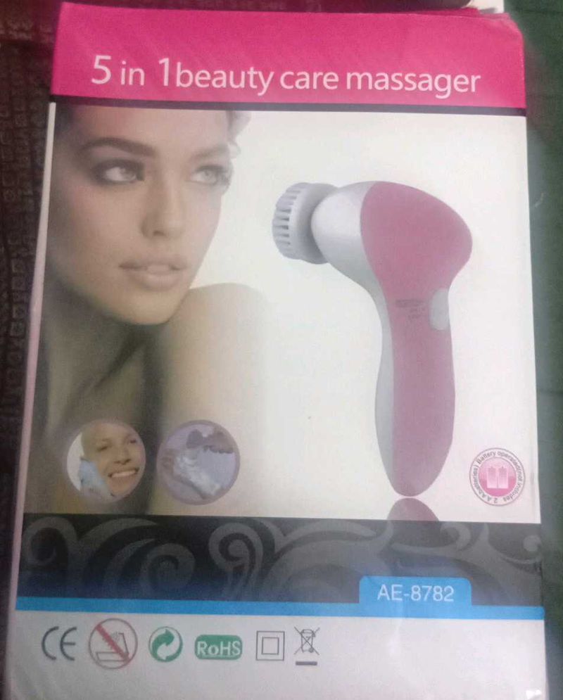 Facial Cleansing Brush