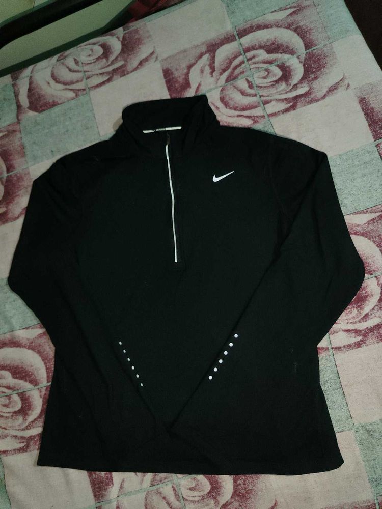 Nike dri-fit (authentic) 🔥