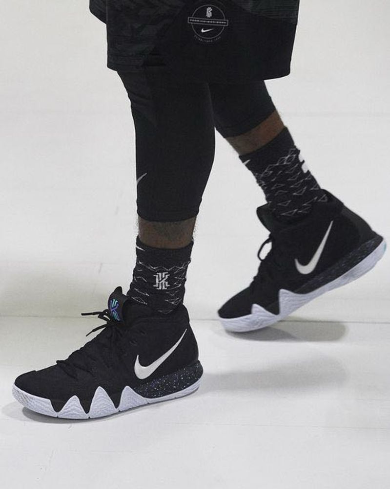 *Final Sale* Nike Kyrie 4 Sport Shoes