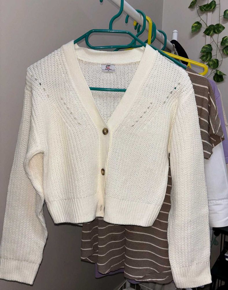 Cream Knit Cropped Cardigan