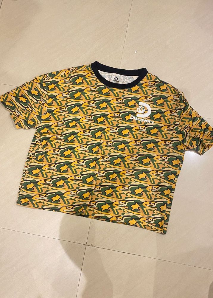 Discovery Channel Pattern Tee
