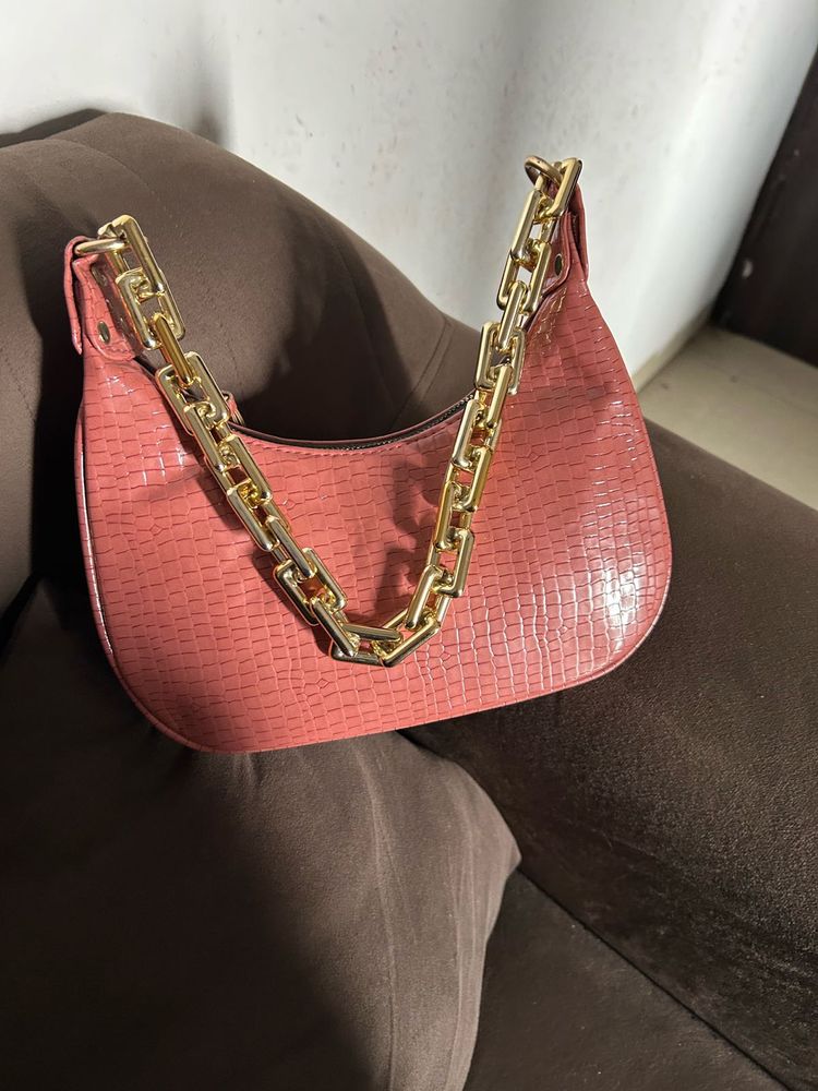 Pink Chain Detail Shoulder Bag (slight defect)