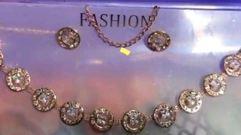 Ad nekles with earrings beautifull set 😍 ✨️ 💕