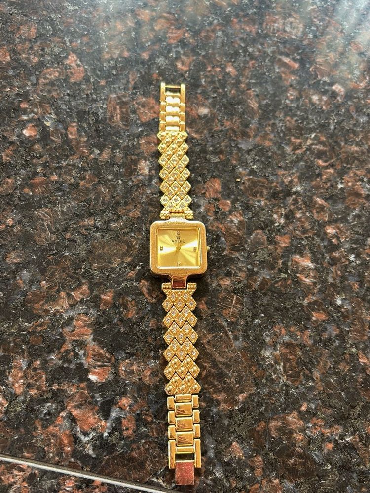 Elegant Gold Watch