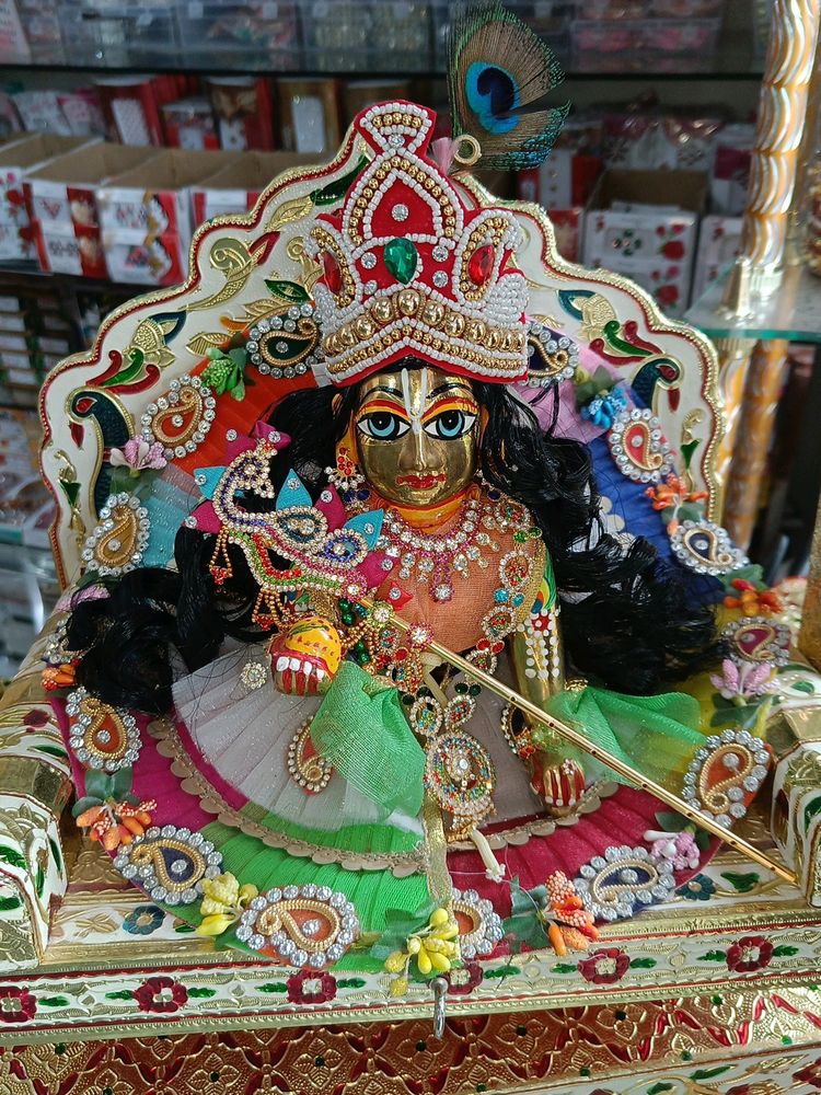 8no Laddugopal Complete Set