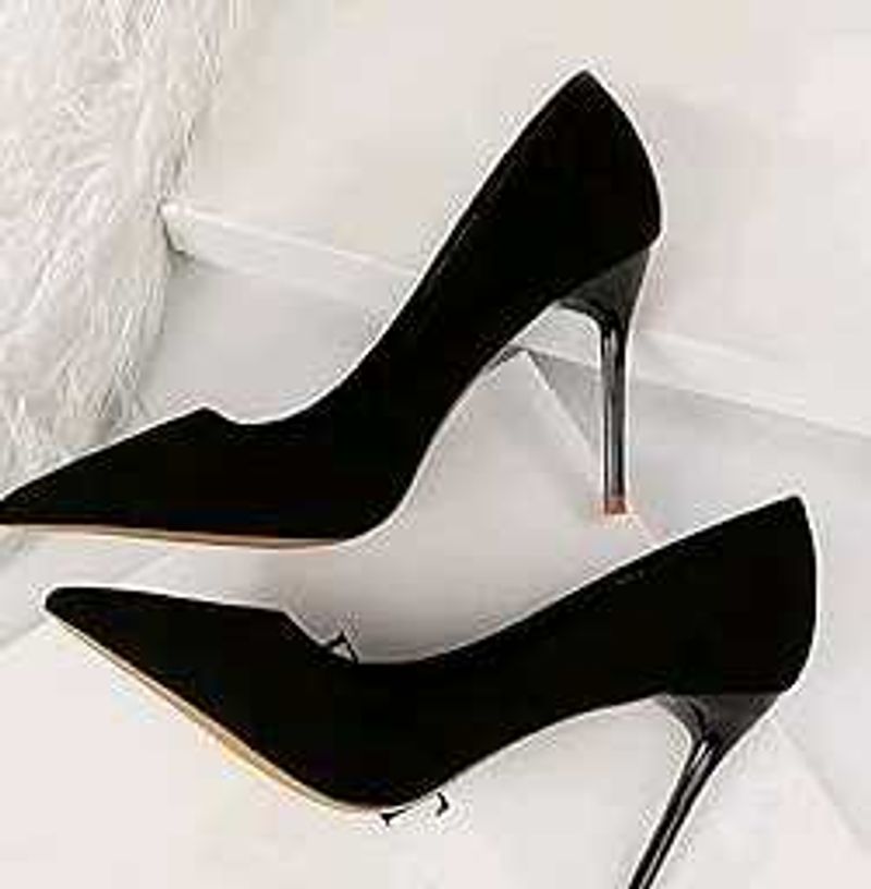 Black Pointed Stiletto Heel