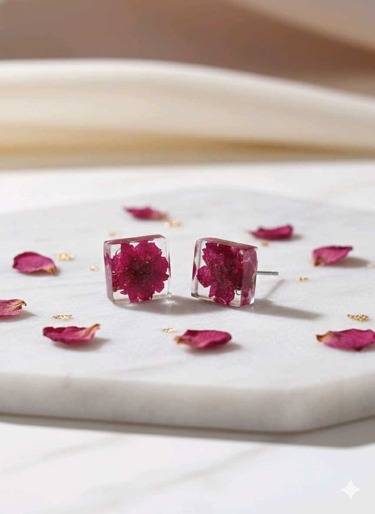 Floral Resin Stud Earrings