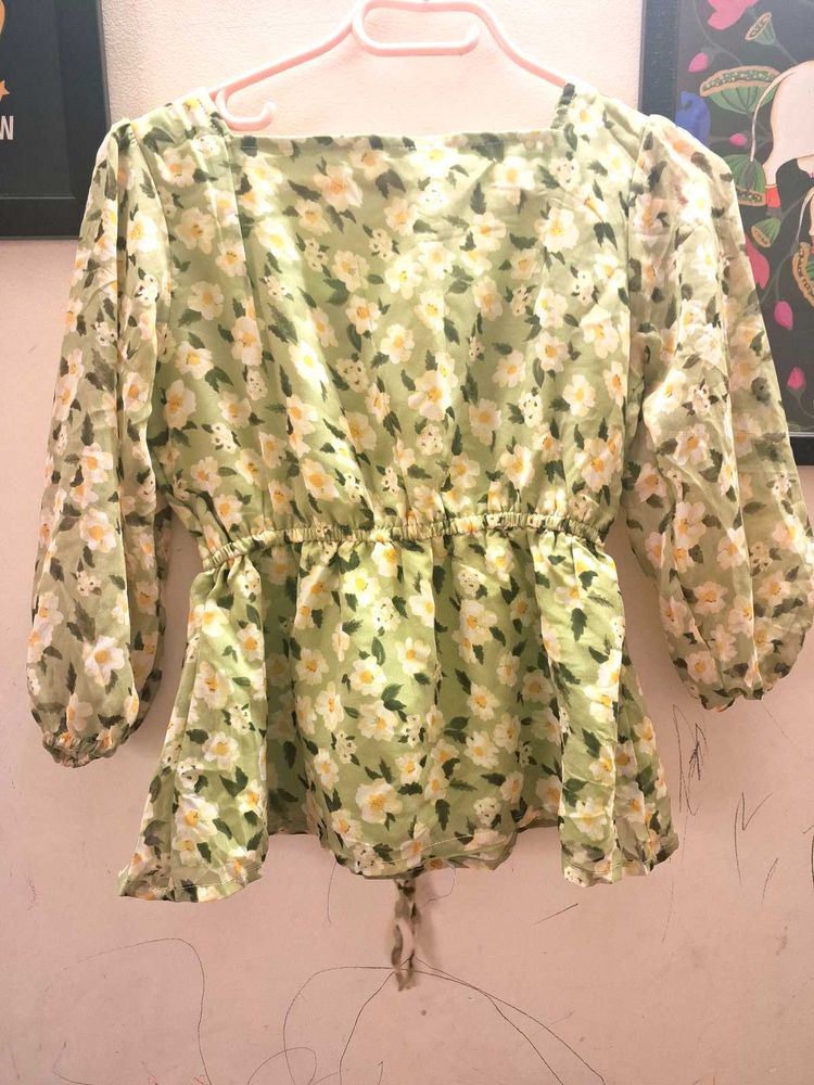 Floral Print light green  Top