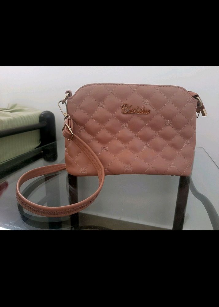 Stylish Handbag ❤