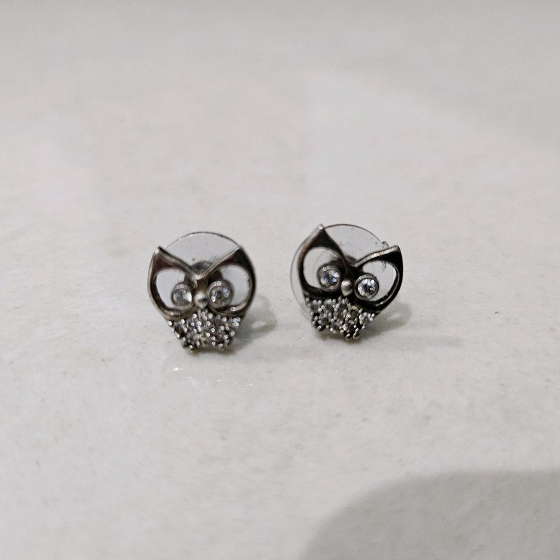 Giva Silver Earrings - Studs