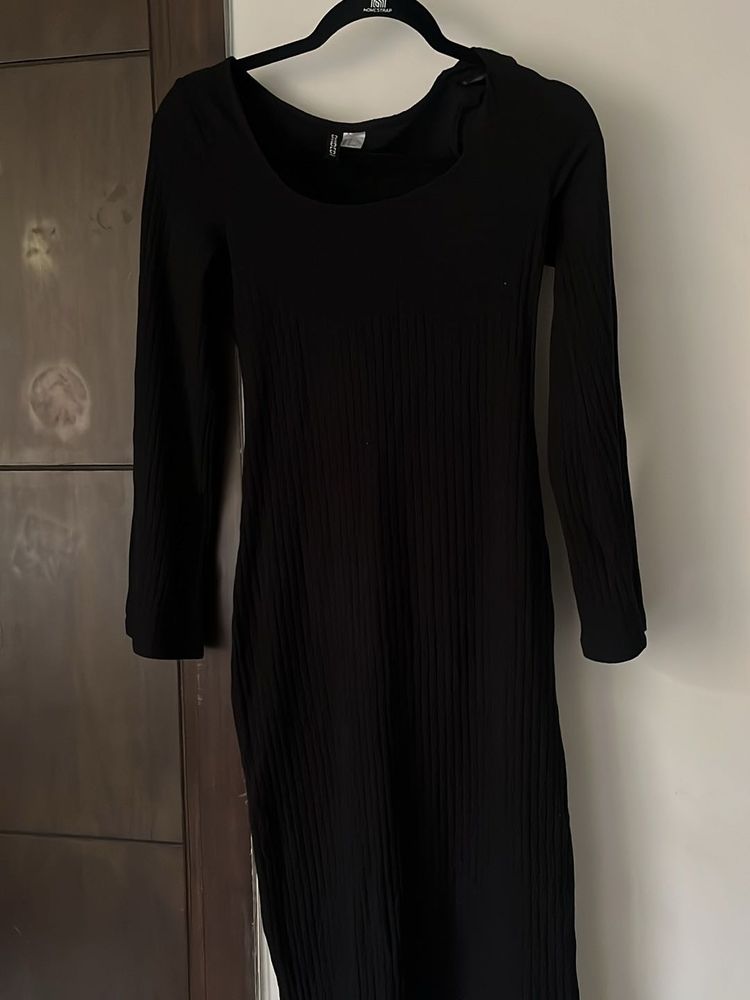 H&amp;M Ribbed Black Bodycon Dress