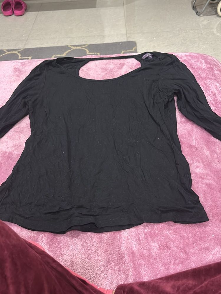 BLACK FULL SLEEVE TSHIRT