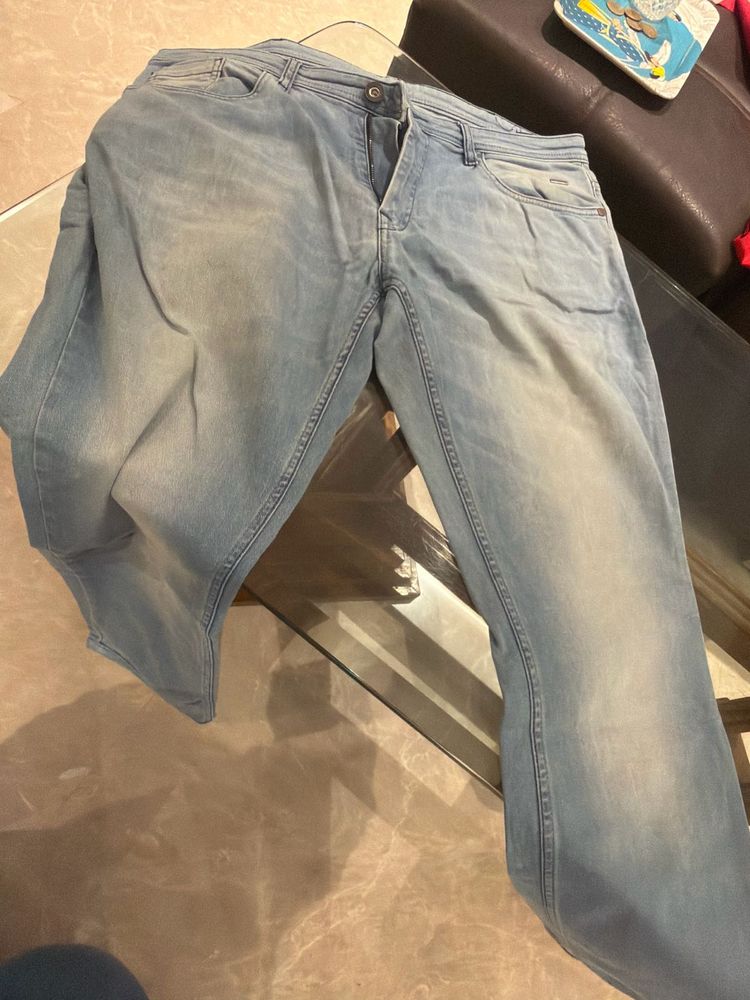 Light Wash Denim Jeans