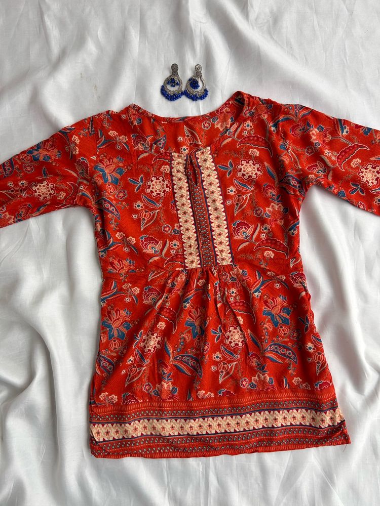 Floral Print Short Kurti