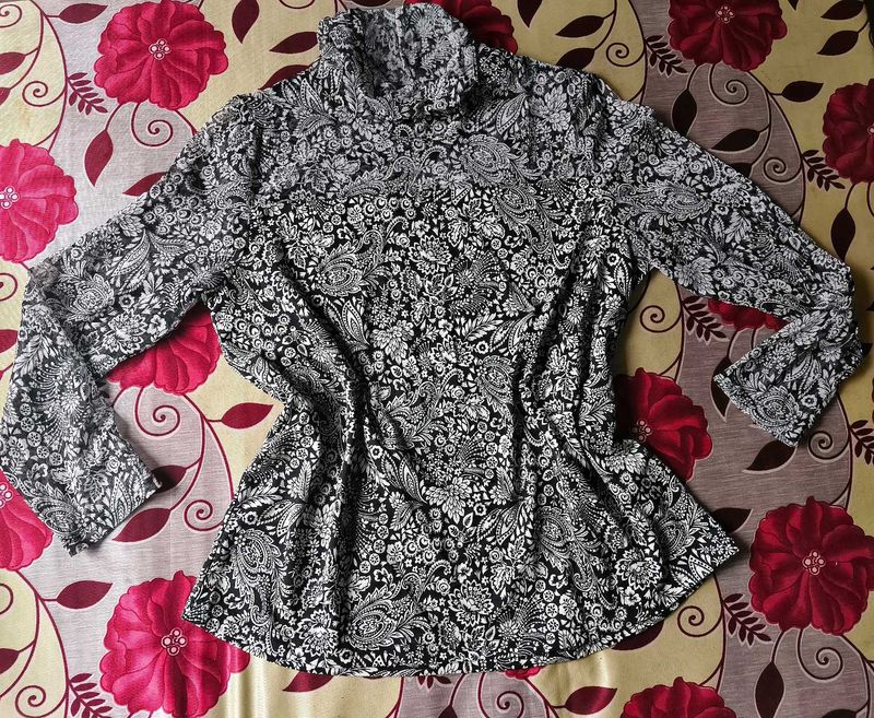 Plus Size Floral Print Top